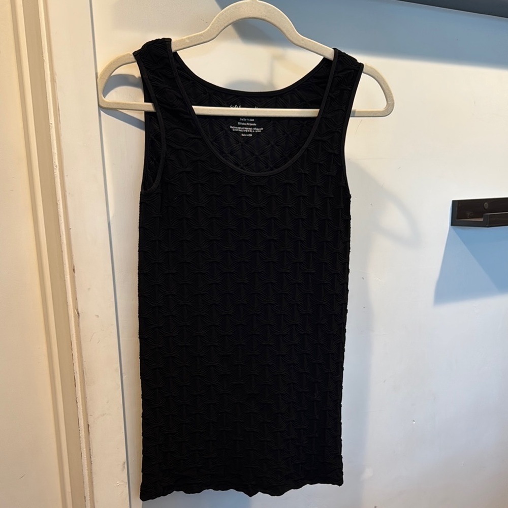 Soft Surroundings Black Sleeveless Ribbed Scoop Neck Tank Top